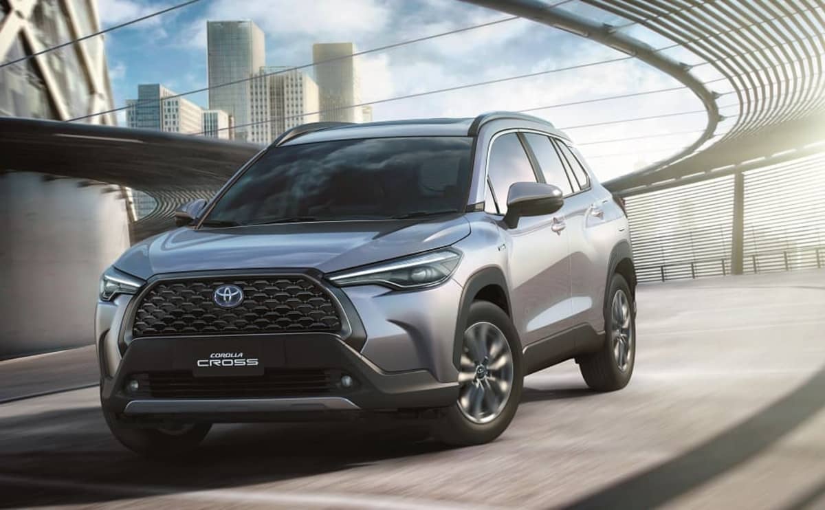 Prices and Specifications for Toyota Corolla Cross LE HEV 2022 in Saudi